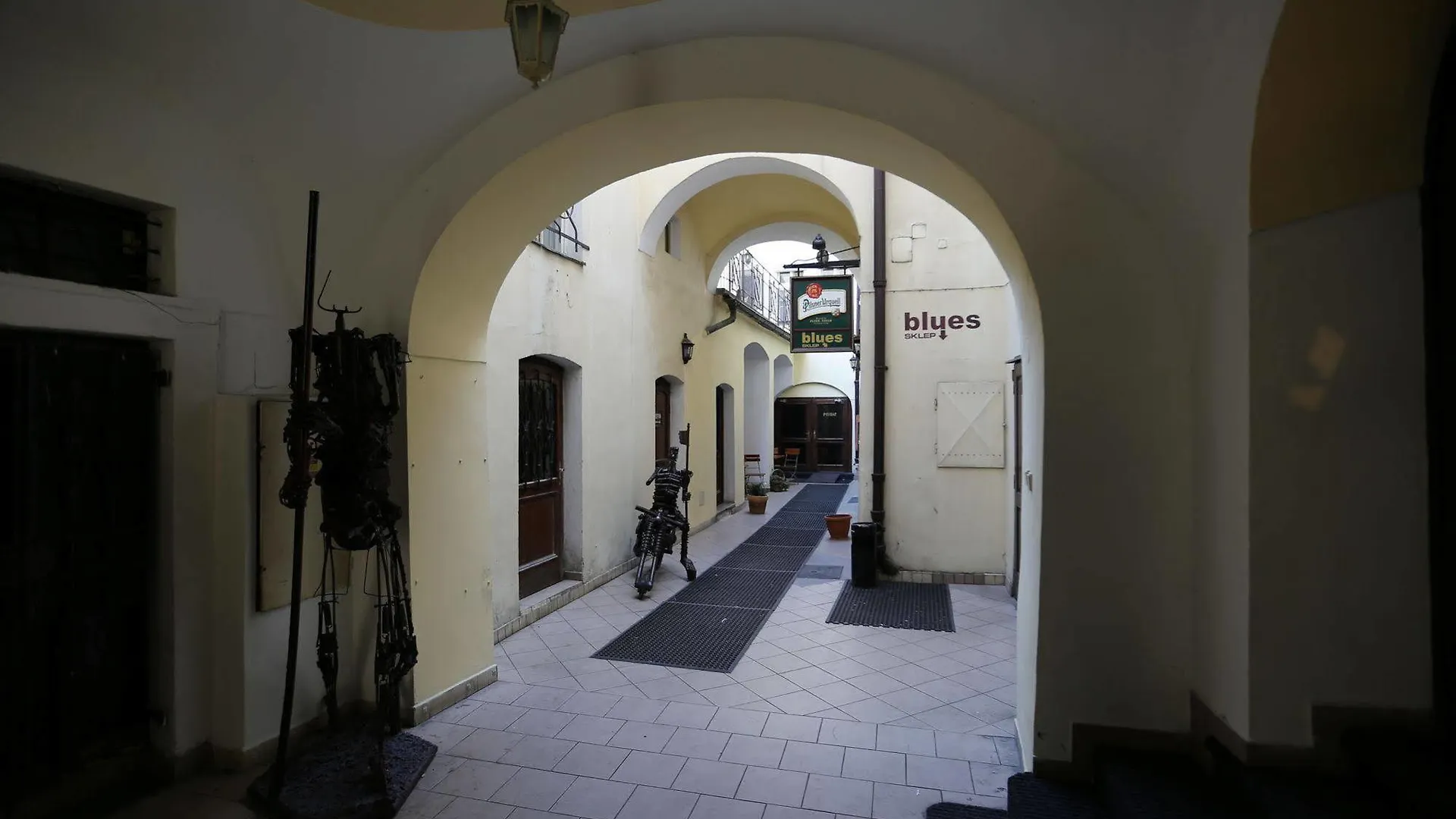 Hotel King George Prag 3*,